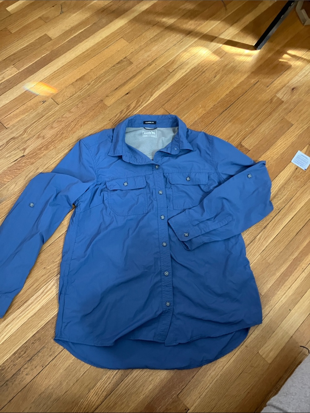 Women’s M Eddie Bauer Blue Outdoor Button Down Shirt